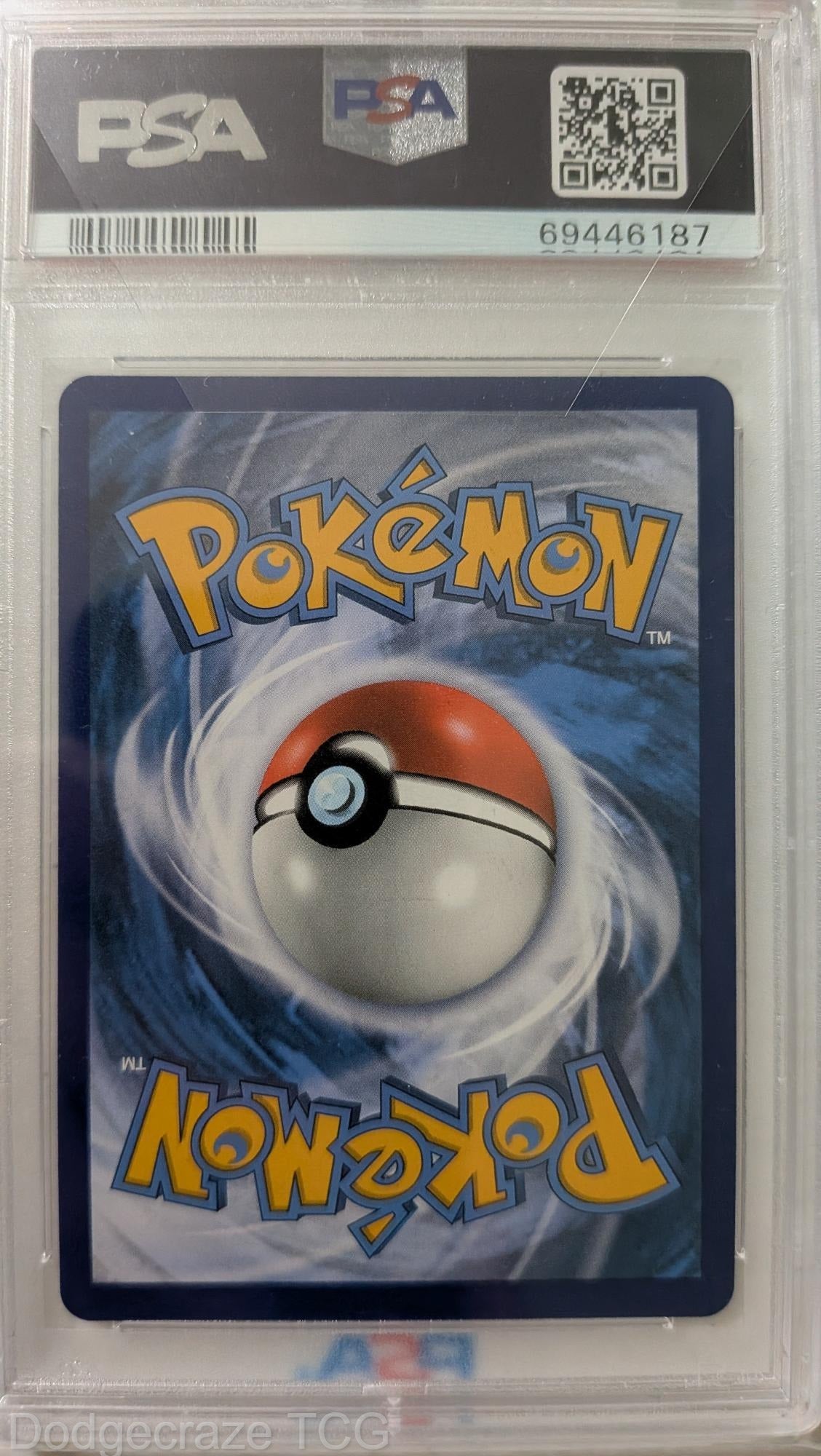 2020 Pokemon Champion's Path Charizard Vmax Secret 074/073 PSA 10